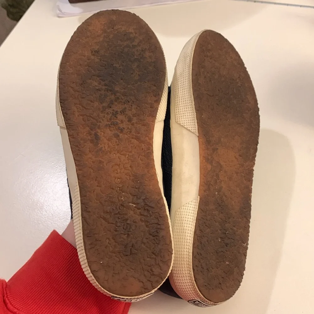 Superga sneakers Women’s sz 6